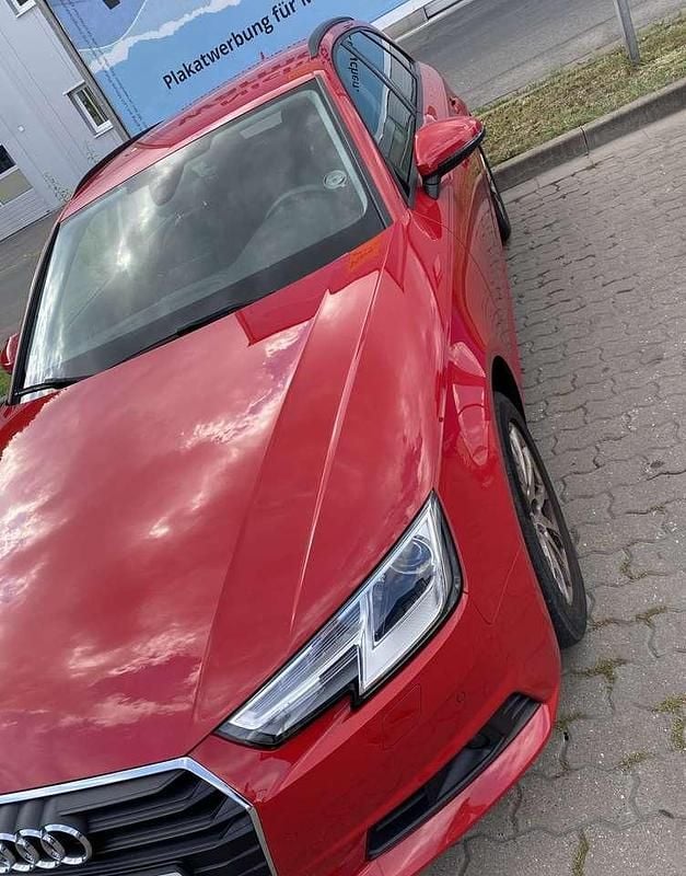 Gebraucht 2019 Audi A4 Kombi | 25.999 € (Teuer) - Bild 1/4