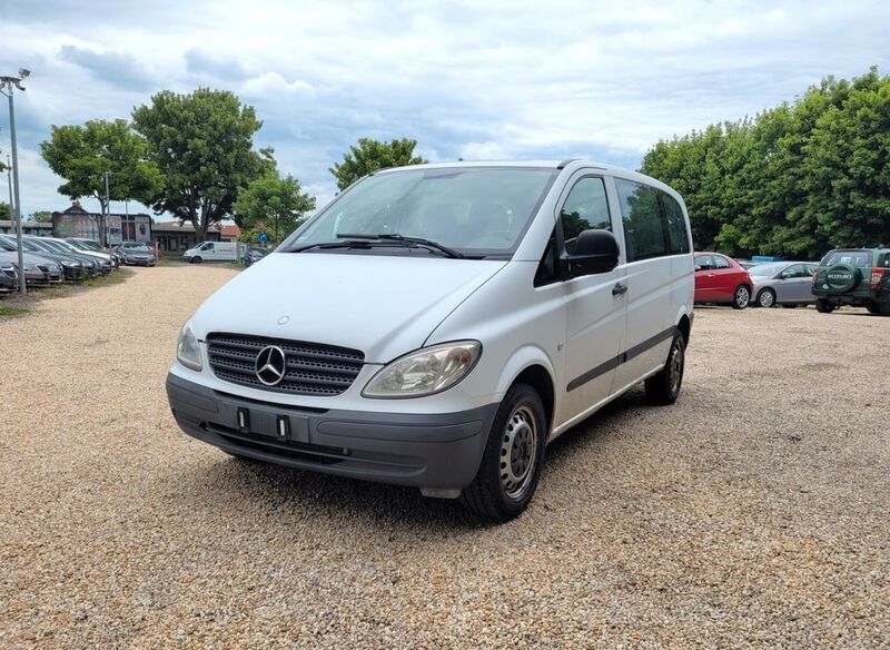 Arktikweiss Gebraucht 2009 Mercedes Vito Van / Kleinbus | 2.680 € (Superpreis) - Bild 1/4