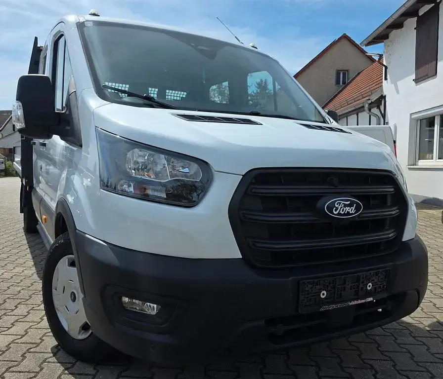 Second-hand Ford Transit 131 CP (96 kW) 2025 Alb Monovolum