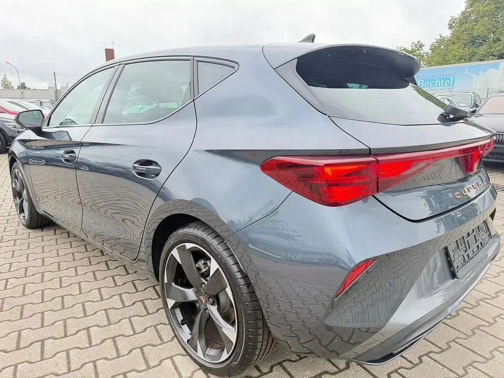 Gebraucht Cupra Leon 150 PS (110 kW) 2025 Grau Limousine