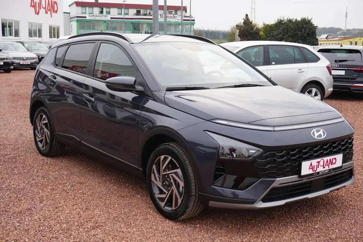 Neu Hyundai Bayon 101 PS (74 kW) 2025 Auroragreymet. SUV