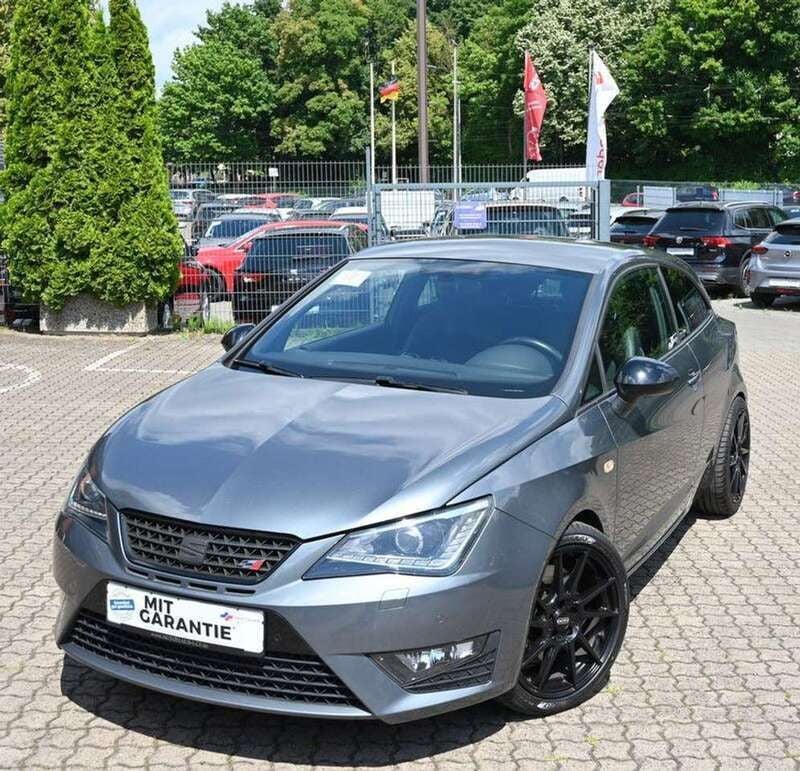 "pirineos" grau Gebraucht 2016 Cupra Ibiza Kleinwagen | 9.990 € - Bild 1/4