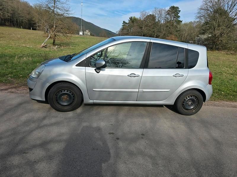 Gebraucht Renault Grand Modus 101 PS (74 kW) 2008 Silber Van / Kleinbus