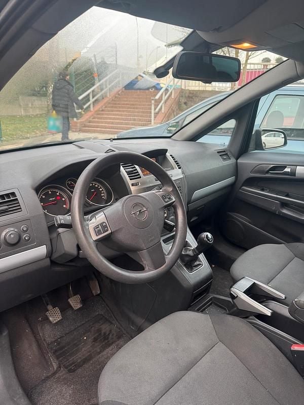 Gebraucht Opel Zafira 150 PS (110 kW) 2008 Grün Van / Kleinbus