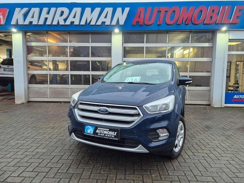 Gebraucht Ford Kuga Trend 120 PS (88 kW) 2019 Blau SUV