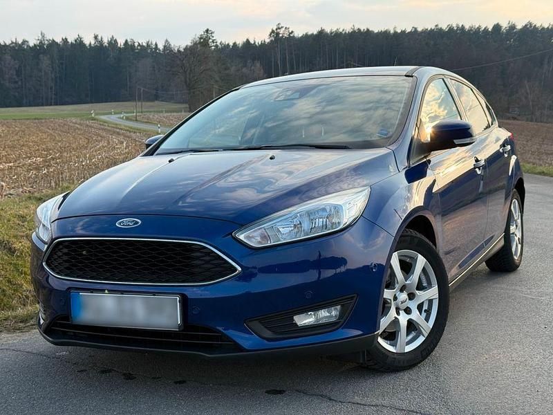 Gebraucht Ford Focus Business Edition 120 PS (88 kW) 2018 Blau Limousine