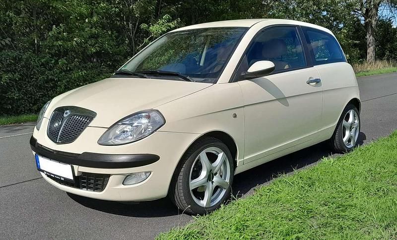 Gebraucht Lancia Ypsilon 95 PS (69 kW) 2004 Beige Kleinwagen