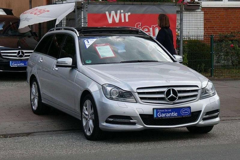 Silber Gebraucht 2013 Mercedes C200 Avantgarde Limousine | 11.850 € (Guter Preis) - Bild 1/4