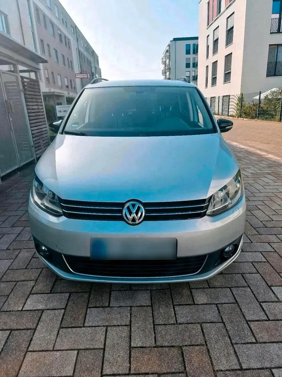 Gebraucht VW Touran Highline 105 PS (77 kW) 2012 Silber Van / Kleinbus