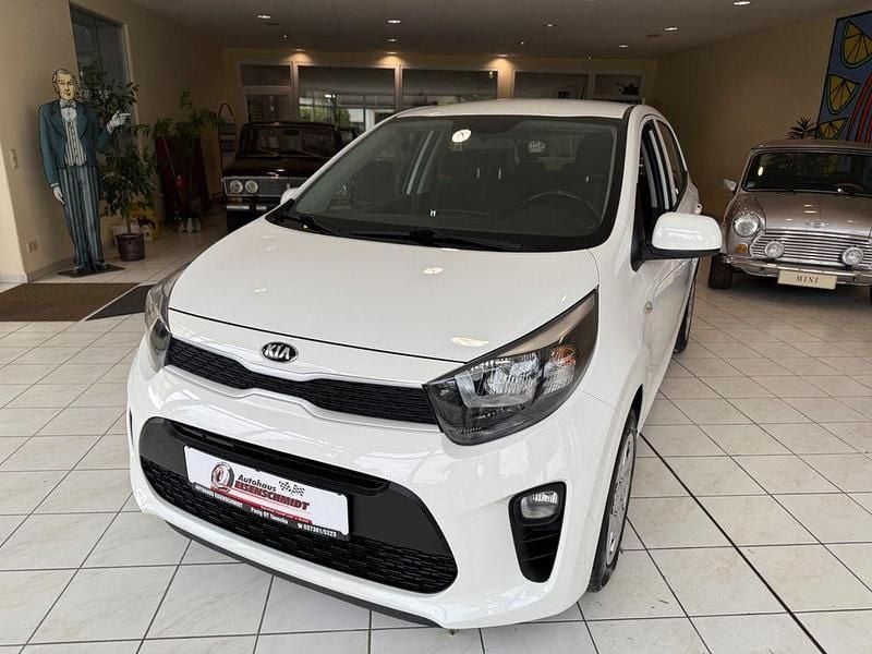 Weiß Gebraucht 2020 Kia Picanto Edition 7 Kleinwagen | 9.790 € (Fairer Preis) - Bild 1/4