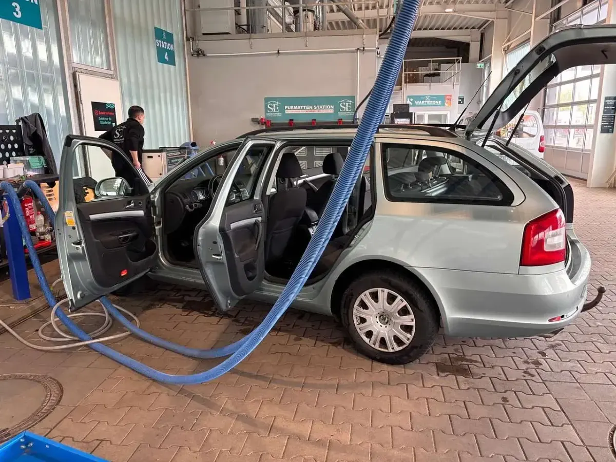 Gebraucht Skoda Octavia Impuls Edition 105 PS (77 kW) 2010 Silber Kombi
