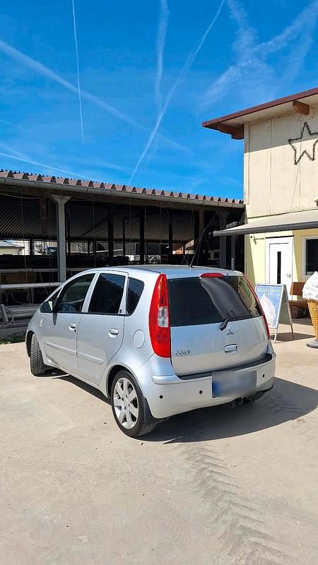 Gebraucht Mitsubishi Colt 109 PS (80 kW) 2005 Silber Kleinwagen