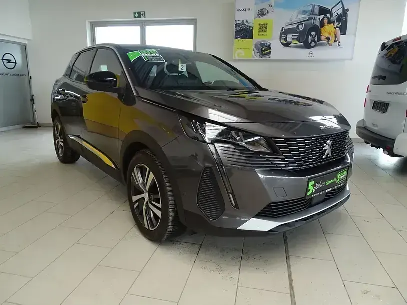Gebraucht Peugeot 3008 Allure 131 PS (96 kW) 2023 Platinium grau SUV