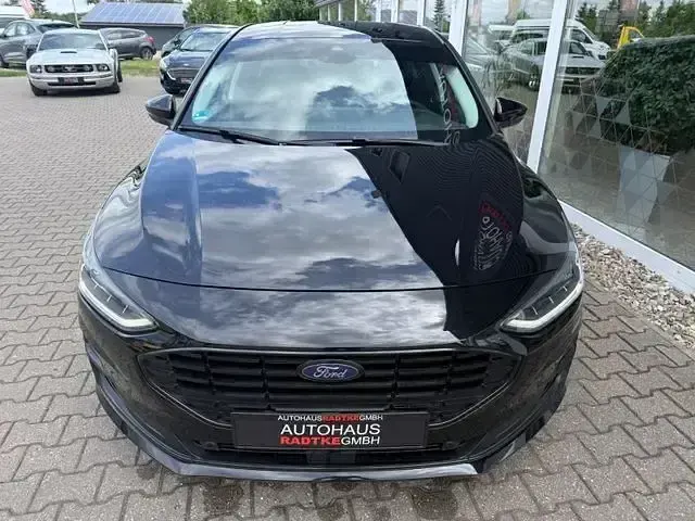 Gebraucht Ford Focus Titanium X 155 PS (114 kW) 2022 Schwarz Limousine