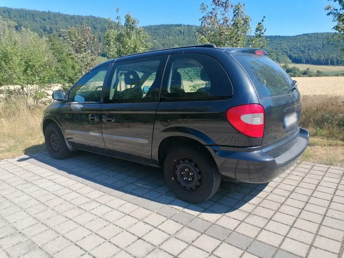 Gebraucht Chrysler Voyager 147 PS (108 kW) 2002 Grau Van / Kleinbus