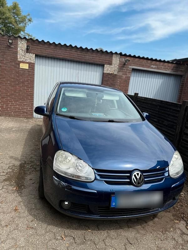 Blau Gebraucht 2006 VW Golf V Goal Kleinwagen | 1.950 € (Fairer Preis) - Bild 1/4