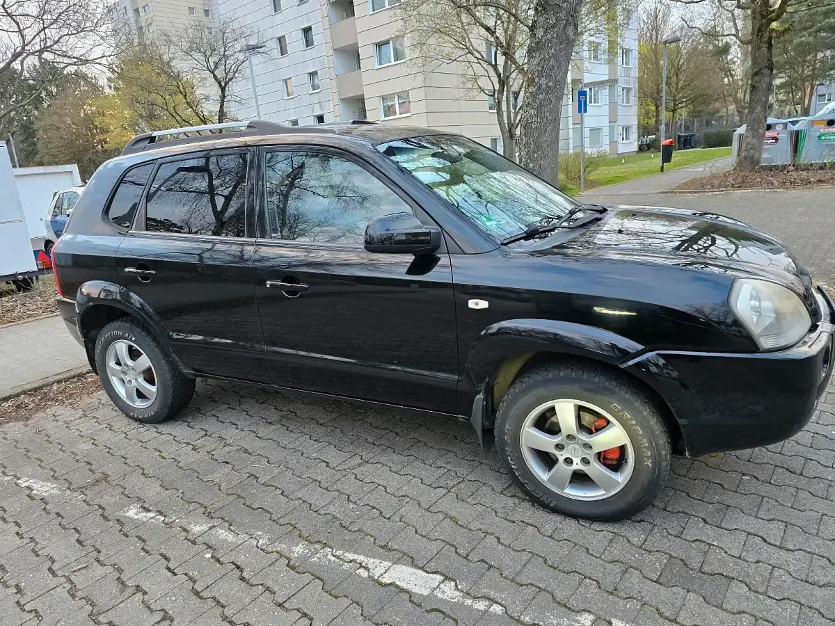 Gebraucht Hyundai Tucson 140 PS (102 kW) 2006 Schwarz SUV