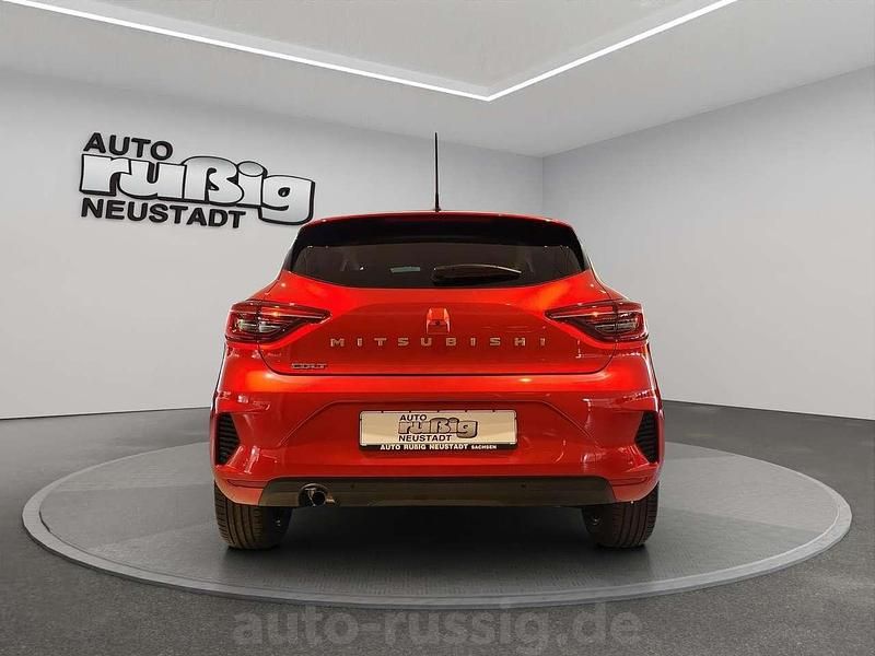 Neu Mitsubishi Colt Plus 91 PS (66 kW) 2025 Aurorarot Kleinwagen