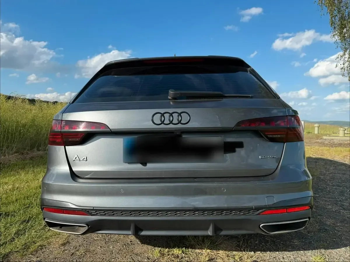 Gebraucht Audi A4 S-Line 245 PS (180 kW) 2020 Grau Kombi