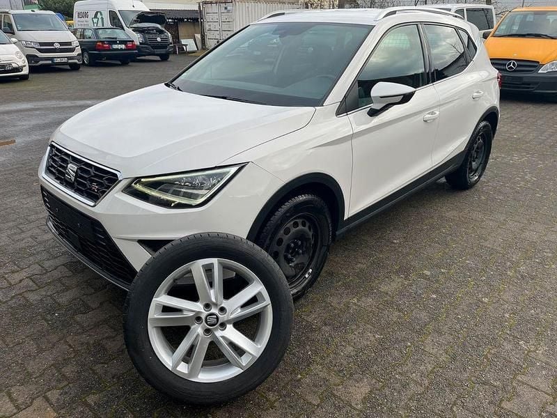 Weiß Gebraucht 2020 Seat Arona FR SUV | 12.280 € (Fairer Preis) - Bild 1/4