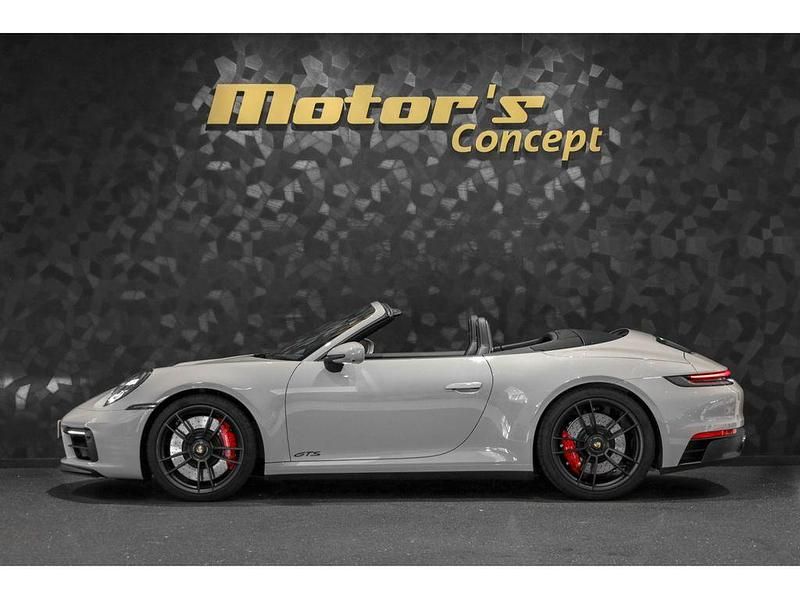 Gebraucht Porsche 911 Carrera 4 Cabriolet 480 PS (353 kW) 2024 Grau Cabrio