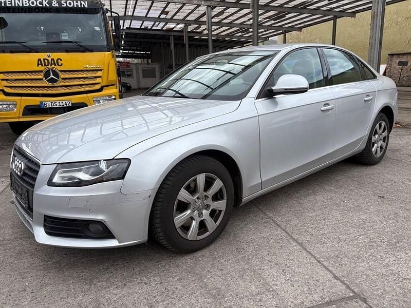 Gebraucht Audi A4 Ambiente 160 PS (117 kW) 2009 Silber Limousine