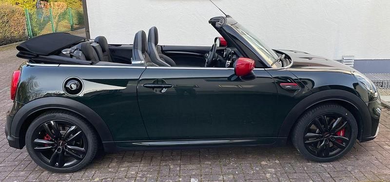 Gebraucht Mini John Cooper Works 231 PS (169 kW) 2023 Grün Kleinwagen