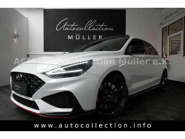 Weiß Gebraucht 2023 Hyundai i30 Limousine | 28.497 € (Fairer Preis) - Bild 1/4