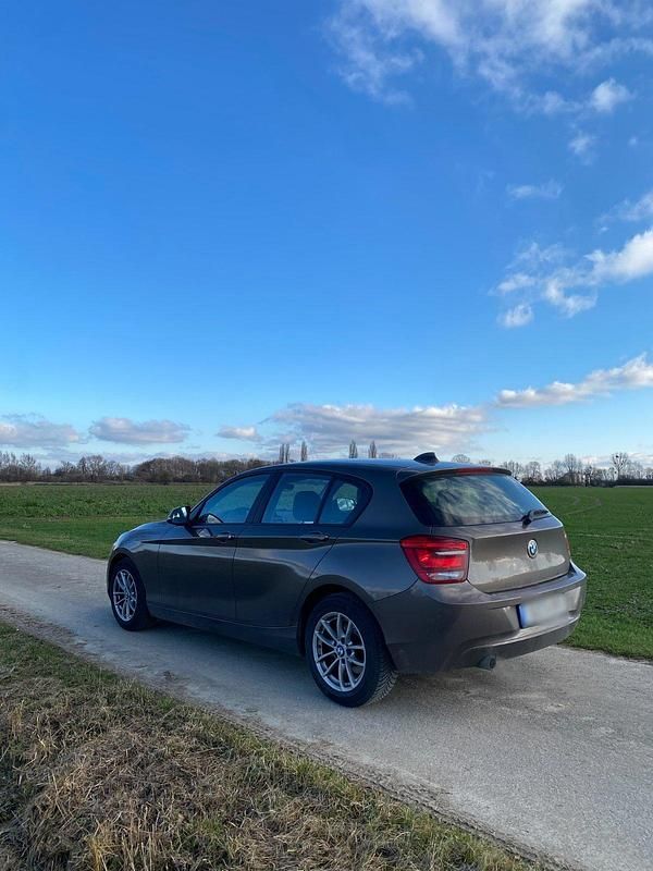 Gebraucht BMW 116 136 PS (100 kW) 2014 Braun Kleinwagen