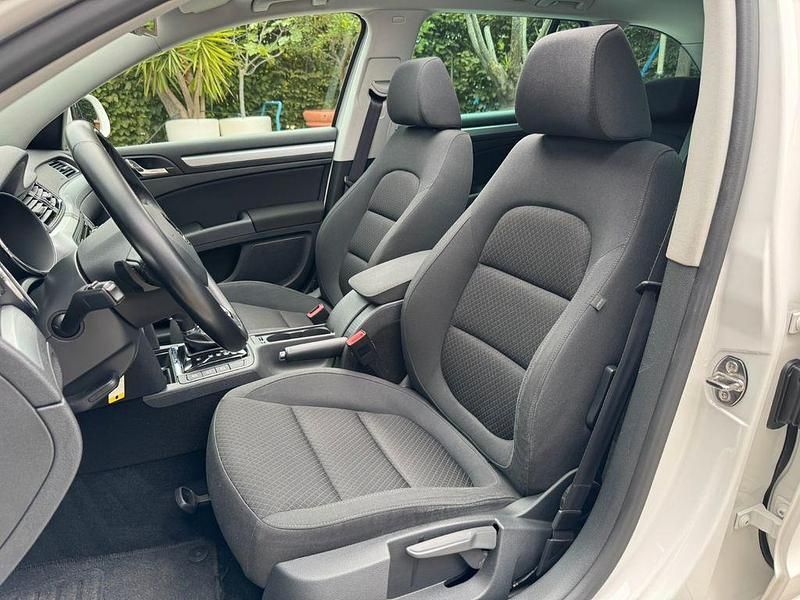 Gebraucht Skoda Superb Ambition 170 PS (125 kW) 2015 Weiß Kombi