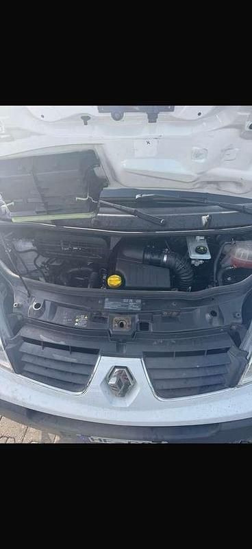 Gebraucht Renault Trafic 90 PS (66 kW) 2010 Weiß Van / Kleinbus