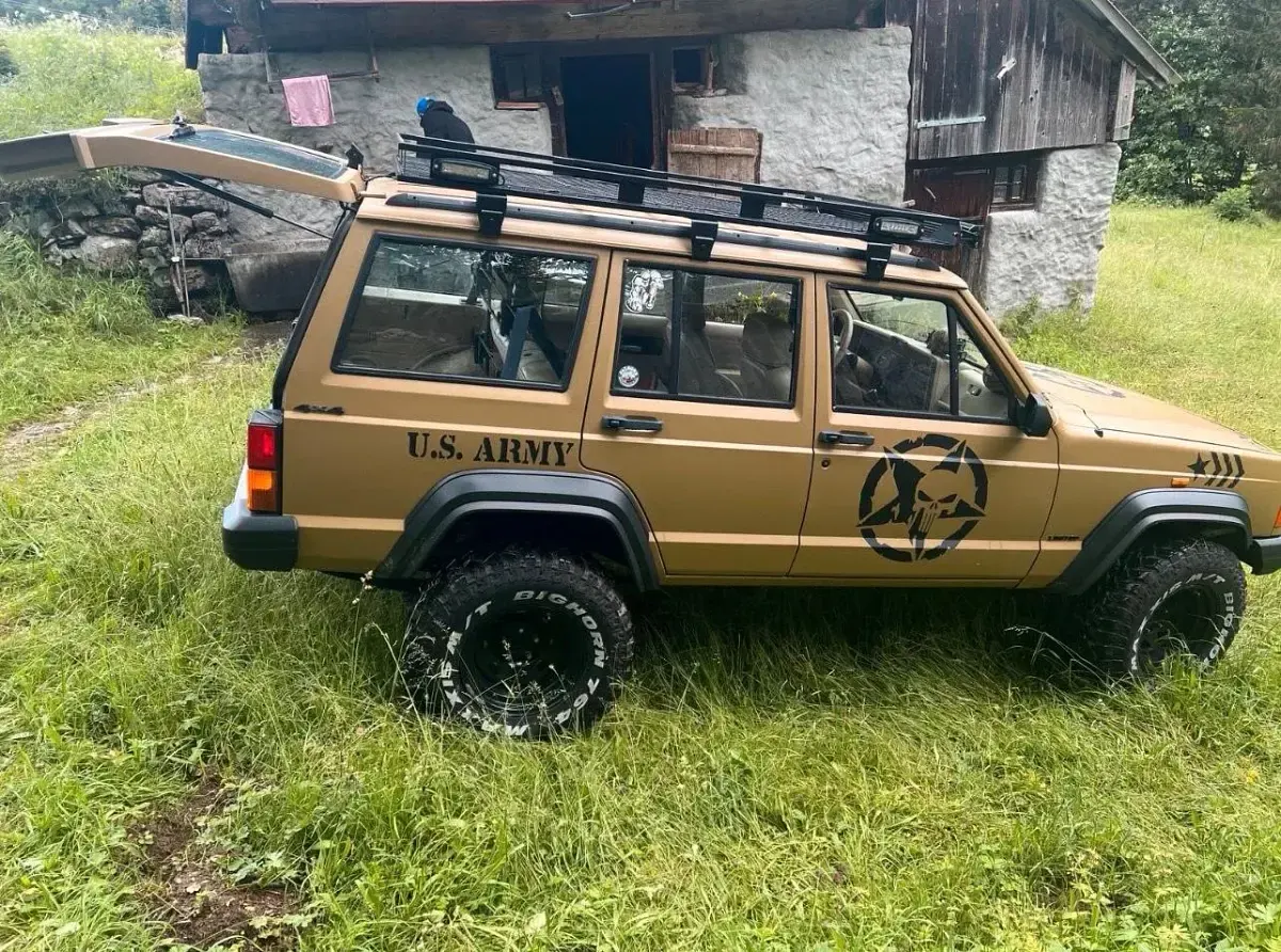 Gebraucht Jeep Cherokee 122 PS (89 kW) 1993 Beige SUV