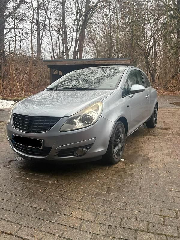 Gebraucht Opel Corsa Innovation 84 PS (61 kW) 2009 Silber Kleinwagen