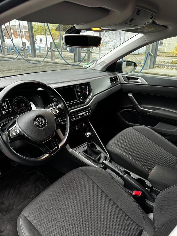 Gebraucht VW Polo 95 PS (69 kW) 2018 Schwarz Kleinwagen