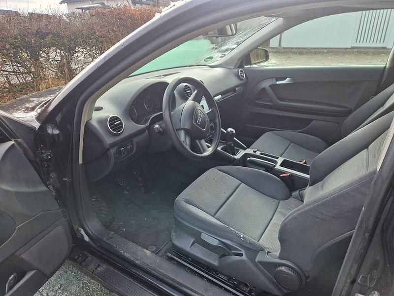 Gebraucht Audi A3 Sportback 102 PS (75 kW) 2007 Schwarz Kleinwagen