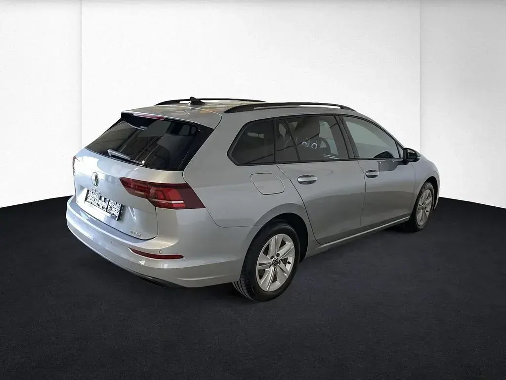 Gebraucht VW Golf VIII Life 116 PS (85 kW) 2025 Silber Kombi