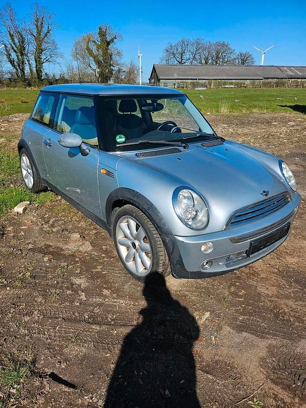 Gebraucht Mini Cooper 90 PS (66 kW) 2004 Silber Kleinwagen