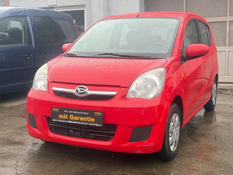Gebraucht Daihatsu Cuore Plus 58 PS (42 kW) 2007 Rot Kleinwagen