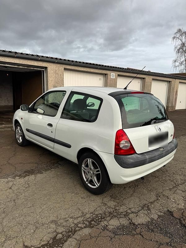 Gebraucht Renault Clio II 75 PS (55 kW) 2001 Weiß Kleinwagen