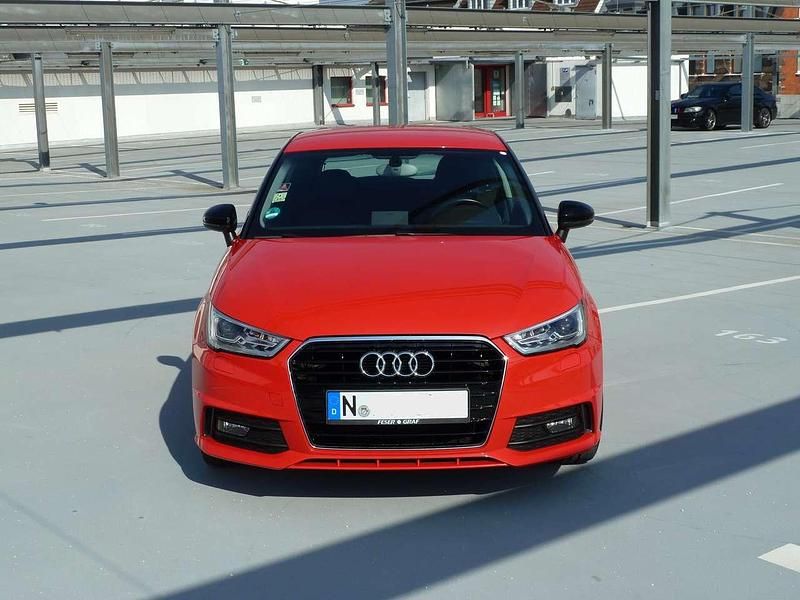 Gebraucht Audi A1 Design 95 PS (69 kW) 2016 Rot Kleinwagen