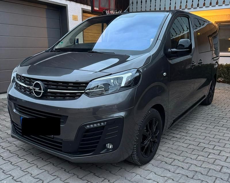 Grau Gebraucht 2023 Opel Zafira Life Van | 36.500 € (Superpreis) - Bild 1/4