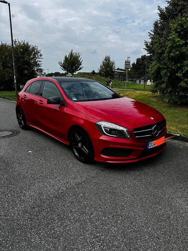 Rot Gebraucht 2013 Mercedes A200 AMG line Kleinwagen | 10.900 € (Etwas zu teuer) - Bild 1/4