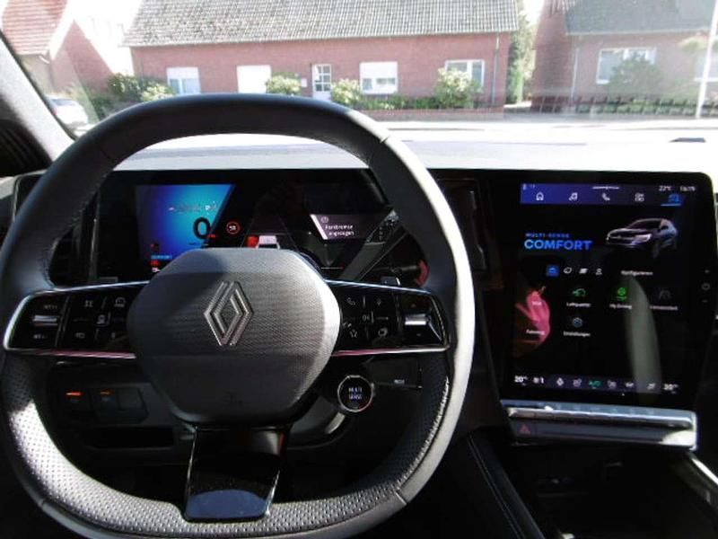 Gebraucht Renault Austral Techno 158 PS (116 kW) 2024 Bleu rqh+ noir gne SUV