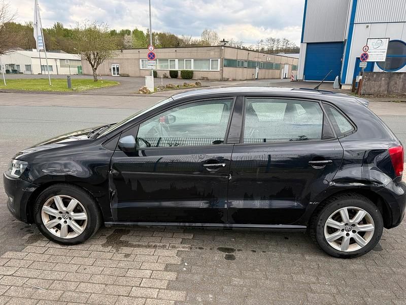 Second-hand VW Polo 105 CP (77 kW) 2013 Negru Hatchback