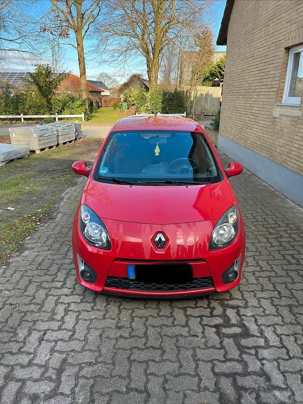Gebraucht Renault Twingo 75 PS (55 kW) 2009 Rot Kleinwagen