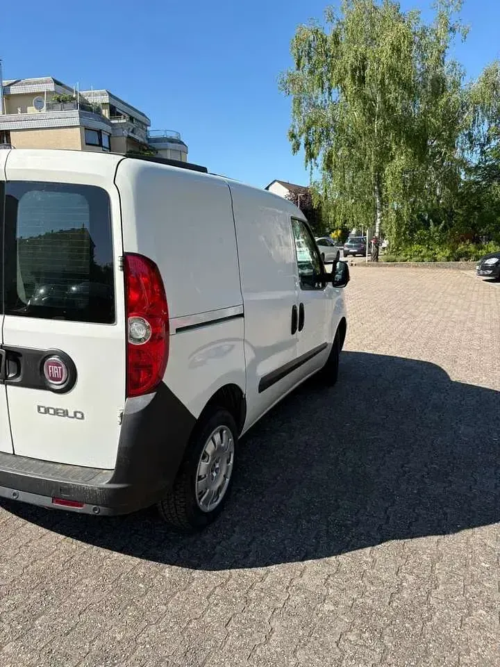 Gebraucht Fiat Doblò 120 PS (88 kW) 2014 Van / Kleinbus