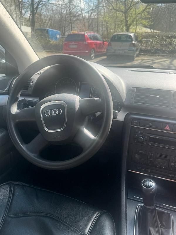 Second-hand Audi A4 160 CP (117 kW) 2006 Berlinǎ