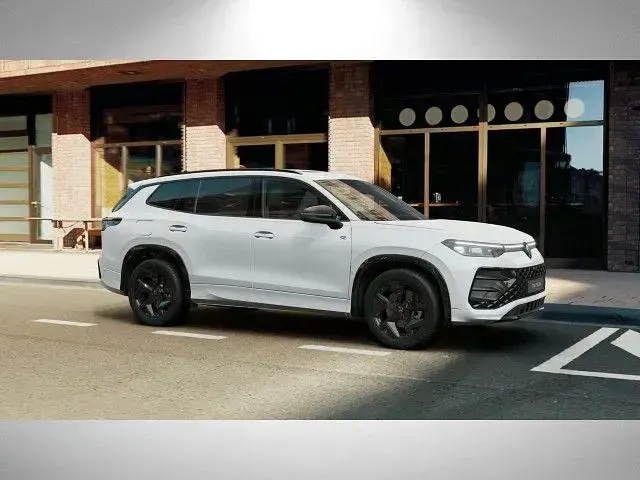 Gebraucht VW Tayron R-line 272 PS (200 kW) 2026 Pure white SUV