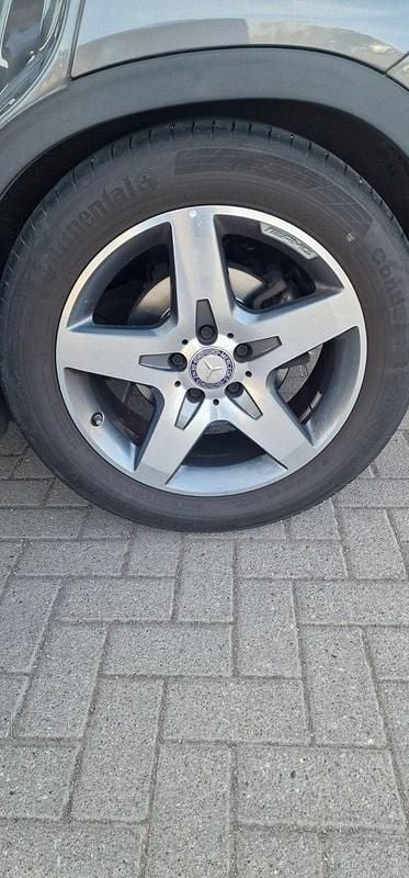 Gebraucht Mercedes GLA180 122 PS (89 kW) 2017 Grau SUV