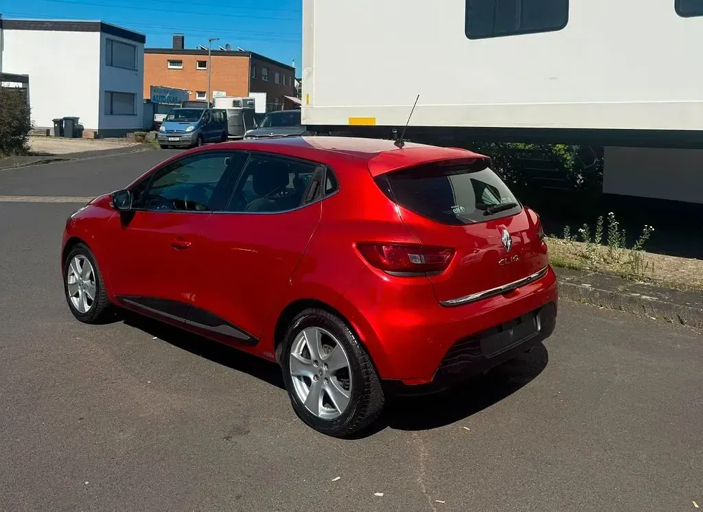 Gebraucht Renault Clio IV Luxe 120 PS (88 kW) 2014 Gold Limousine